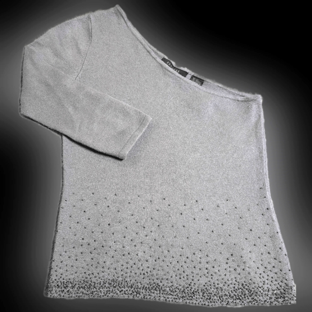 Bare shoulder sweater